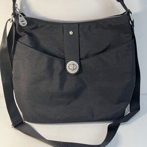 Baggalini Helsinki Black Crossbody Shoulder Bag w/ Wristlet Tote Travel Casual
